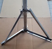 Treppiede OMC zincato a caldo adatto per parabole fino 150 cm